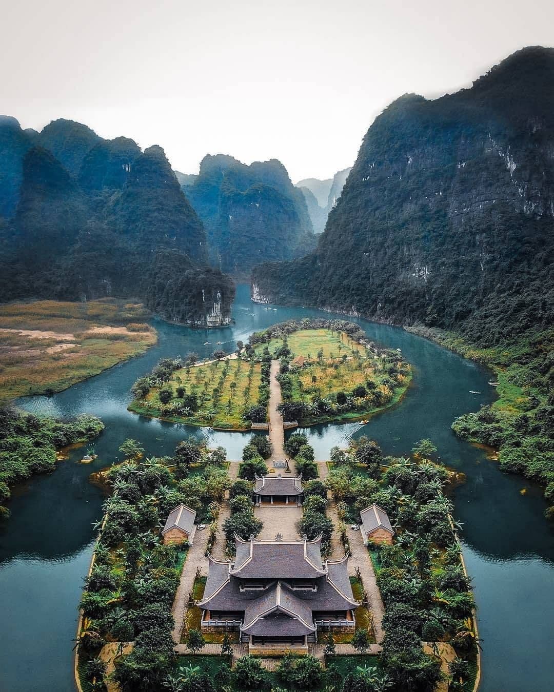 Tam Cốc - Bích Động